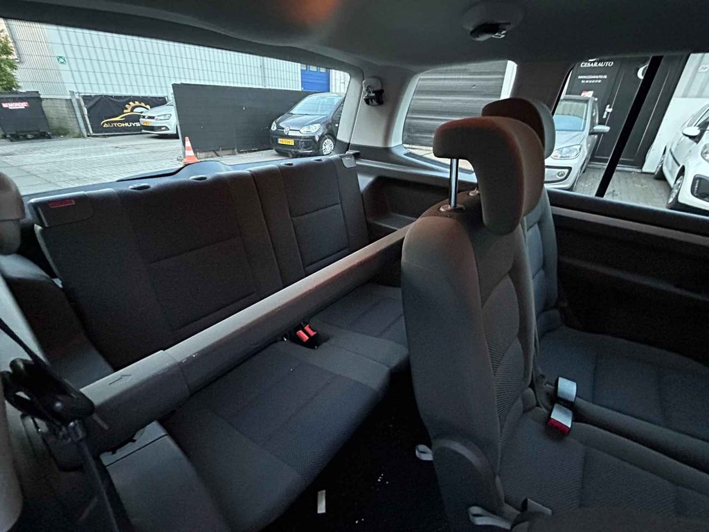 Volkswagen Touran 1.4 TSI AUTOMAAT 7-TRAPS / 7 PERSOONS / DEALER ONDERHOUDEN foto 14