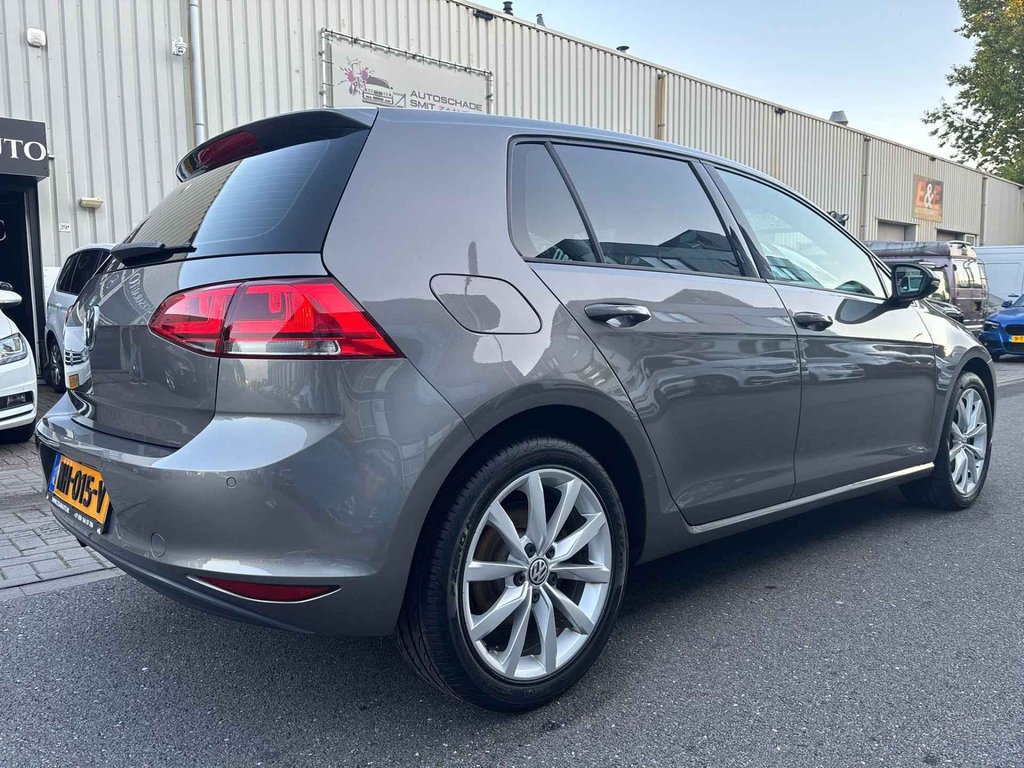 Volkswagen Golf 1.4 TSI ACT Connected Series / 124 DKM / DEALER ONDERHOUDEN foto 2