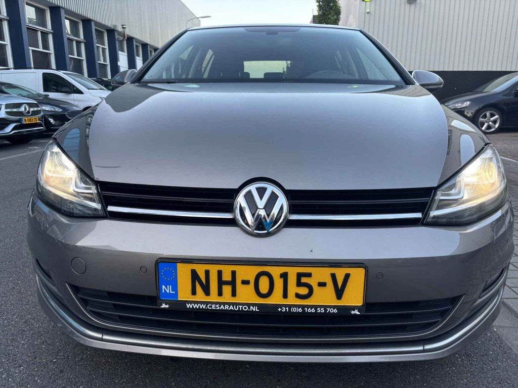 Volkswagen Golf 1.4 TSI ACT Connected Series / 124 DKM / DEALER ONDERHOUDEN foto 5