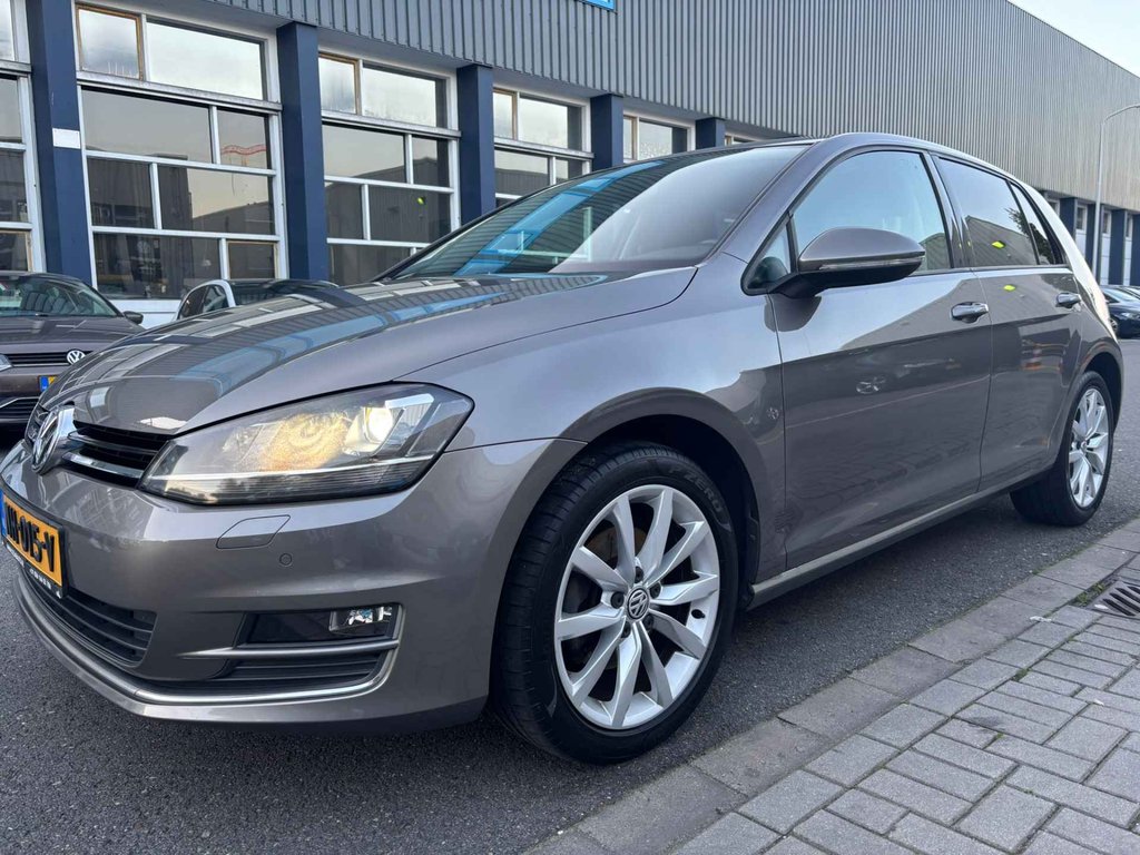 Volkswagen Golf 1.4 TSI ACT Connected Series / 124 DKM / DEALER ONDERHOUDEN foto 7