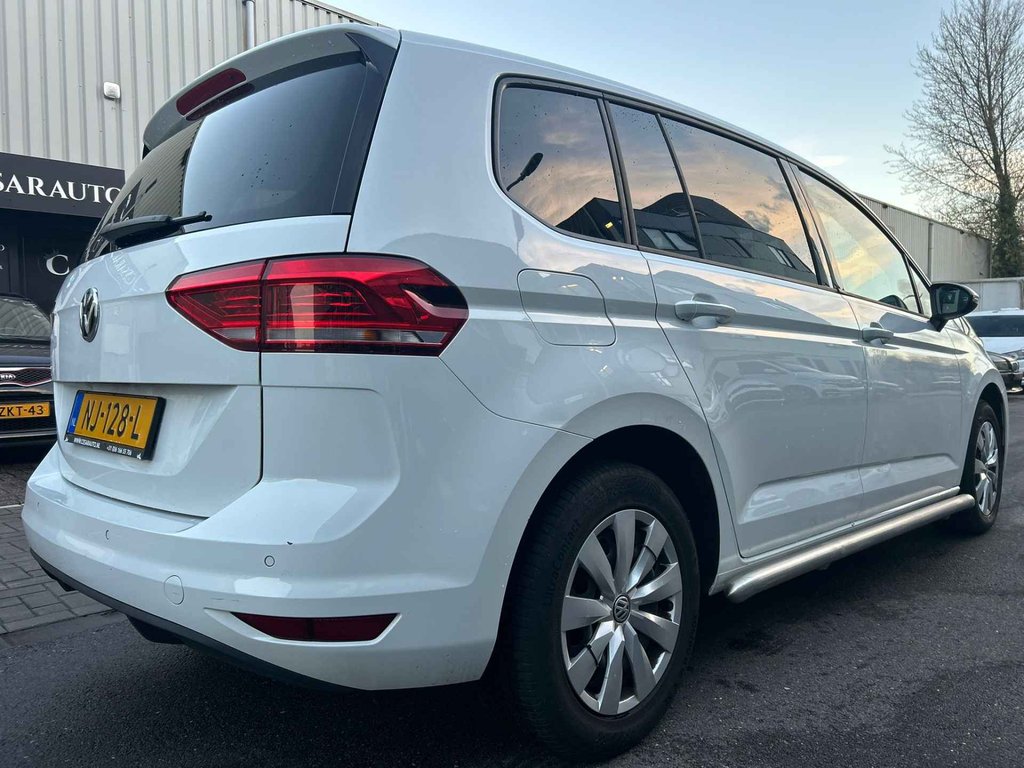 Volkswagen Touran 2.0 TDI SCR AUTOMAAT / DEALER ONDERHOUDEN foto 2