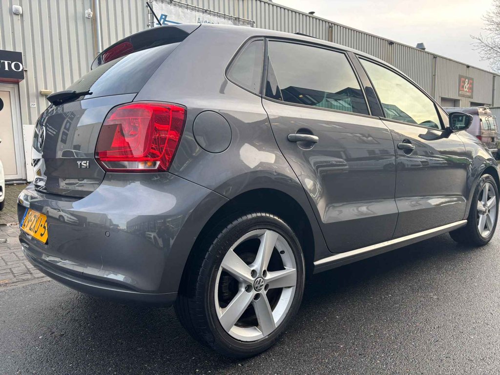 Volkswagen Polo 1.2 TSI Highline / SCHUIF DAK / LEER / STOEL VERWARMING foto 2