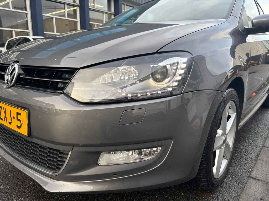 Volkswagen Polo 1.2 TSI Highline / SCHUIF DAK / LEER / STOEL VERWARMING foto 7