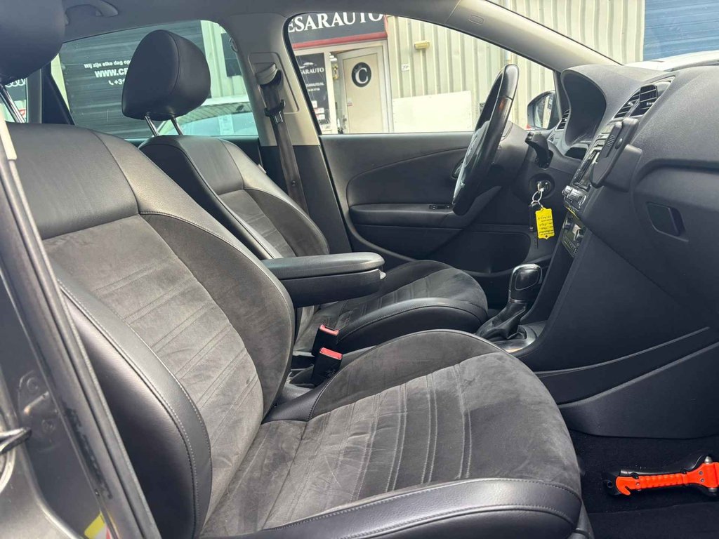 Volkswagen Polo 1.2 TSI Highline / SCHUIF DAK / LEER / STOEL VERWARMING foto 8