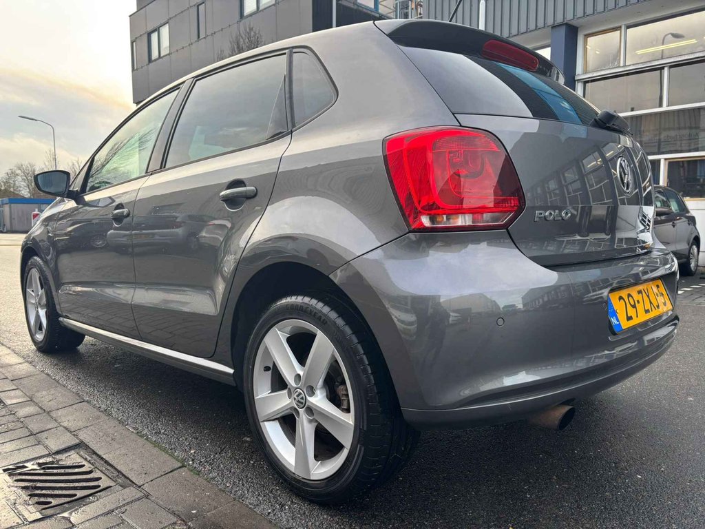 Volkswagen Polo 1.2 TSI Highline / SCHUIF DAK / LEER / STOEL VERWARMING foto 9