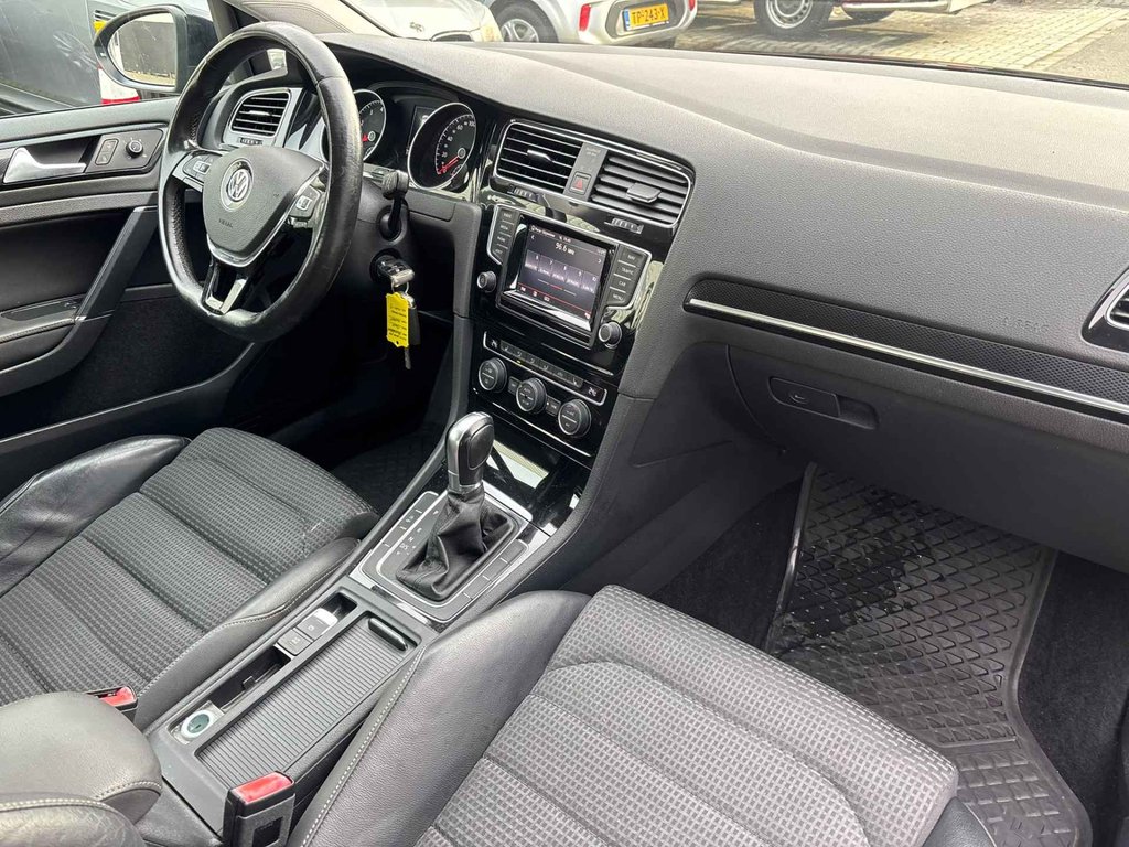Volkswagen Golf 1.4 TSI ACT Highline AUTOMAAT / 71 DKM / DEALER ONDERHOUDEN foto 6