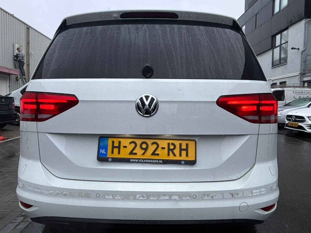 Volkswagen Touran 2.0 TDI Comfortline AUTOMAAT / HONDEN WAGEN ! HONDEN AUTO !!! foto 13