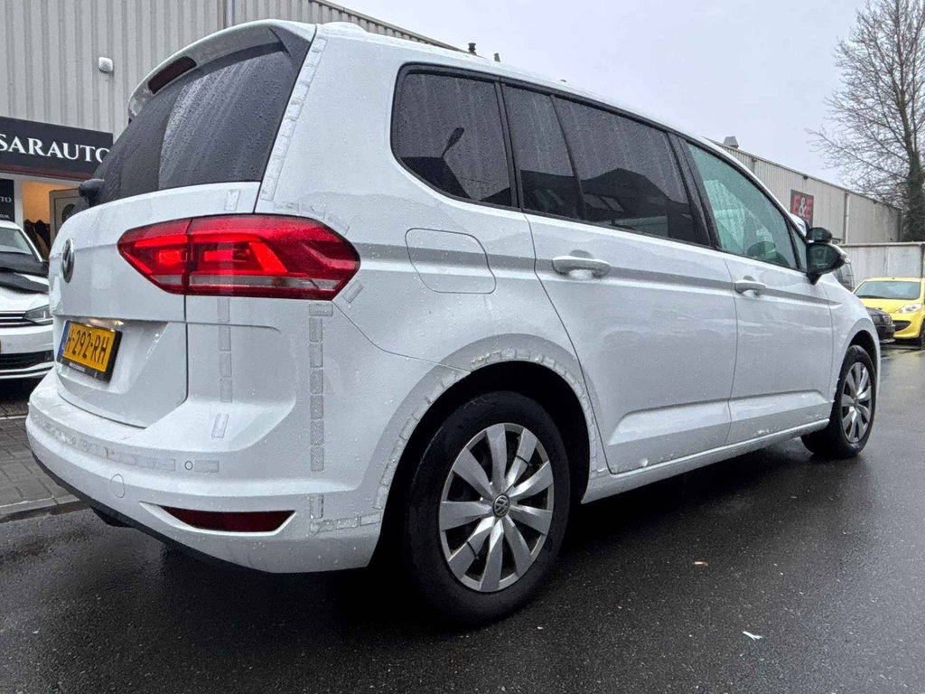Volkswagen Touran 2.0 TDI Comfortline AUTOMAAT / HONDEN WAGEN ! HONDEN AUTO !!! foto 2