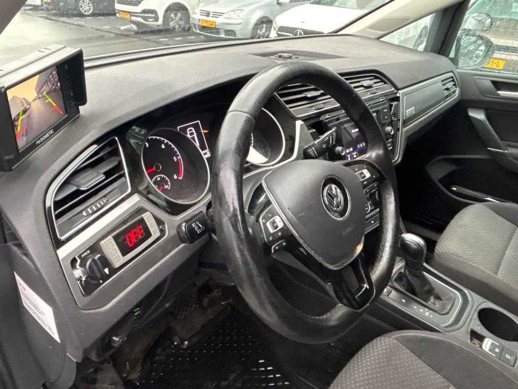 Volkswagen Touran 2.0 TDI Comfortline AUTOMAAT / HONDEN WAGEN ! HONDEN AUTO !!! foto 5
