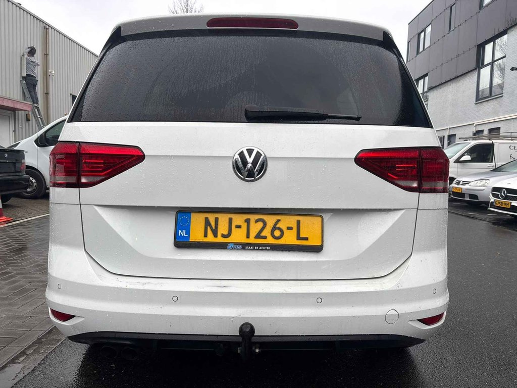 Volkswagen Touran 2.0 TDI SCR AUTOMAAT / DEALER ONDERHOUDEN foto 8