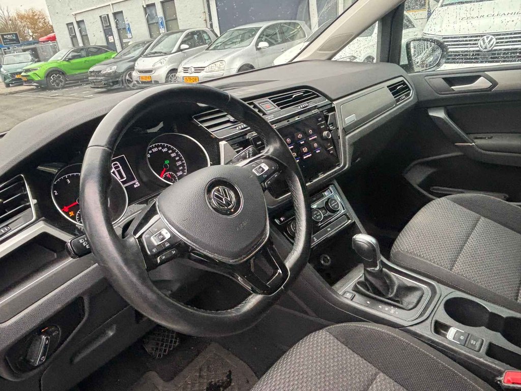 Volkswagen Touran 2.0 TDI SCR AUTOMAAT / 151 DKM / DEALER ONDERHOUDEN foto 7