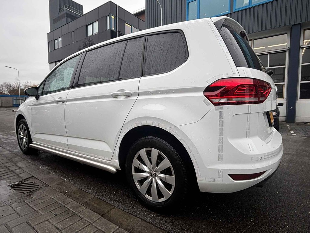 Volkswagen Touran 2.0 TDI SCR AUTOMAAT / 151 DKM / DEALER ONDERHOUDEN foto 8