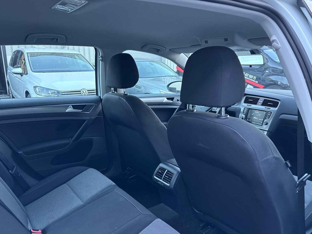 Volkswagen Golf 1.2 TSI Connected Series / 112 DKM / DEALER ONDERHOUDEN foto 12