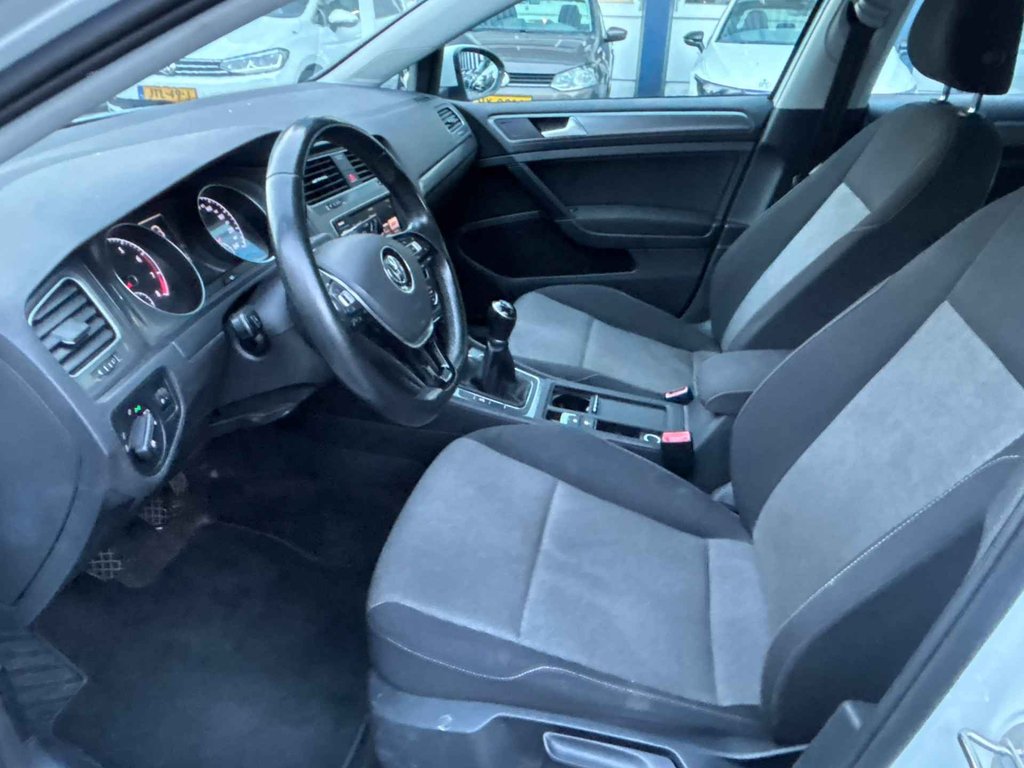 Volkswagen Golf 1.2 TSI Connected Series / 112 DKM / DEALER ONDERHOUDEN foto 13