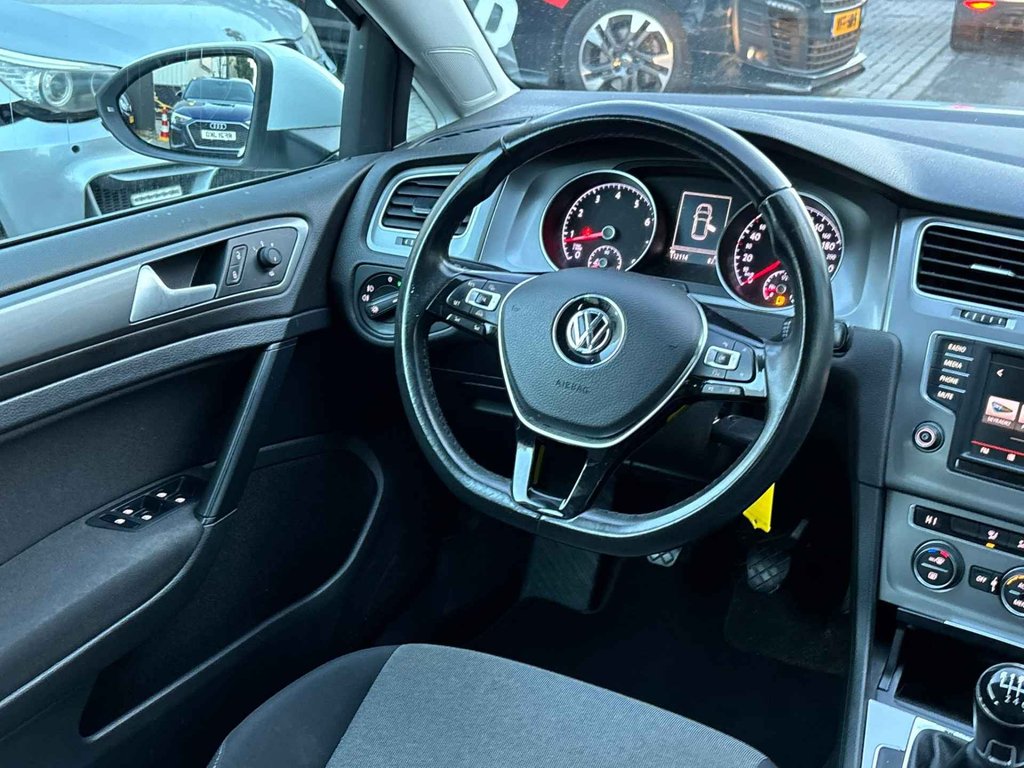 Volkswagen Golf 1.2 TSI Connected Series / 112 DKM / DEALER ONDERHOUDEN foto 8