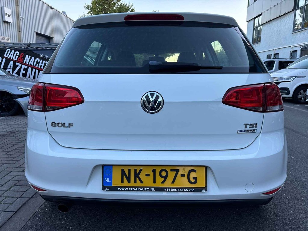 Volkswagen Golf 1.2 TSI Connected Series / 112 DKM / DEALER ONDERHOUDEN foto 9