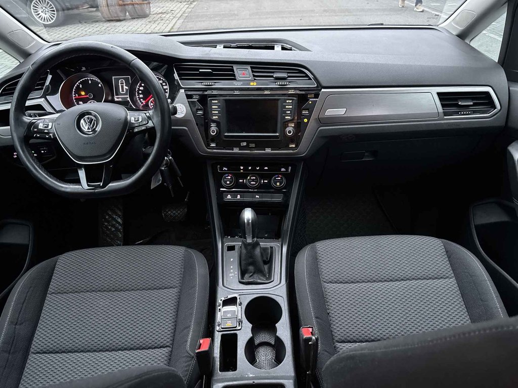 Volkswagen Touran 2.0 TDI SCR AUTOMAAT / 206 DKM / DEALER ONDERHOUDEN foto 5