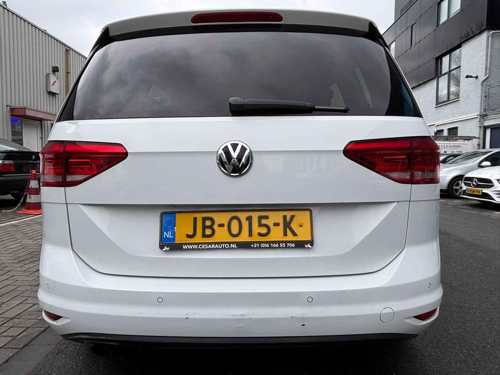 Volkswagen Touran 2.0 TDI SCR AUTOMAAT / 206 DKM / DEALER ONDERHOUDEN foto 6