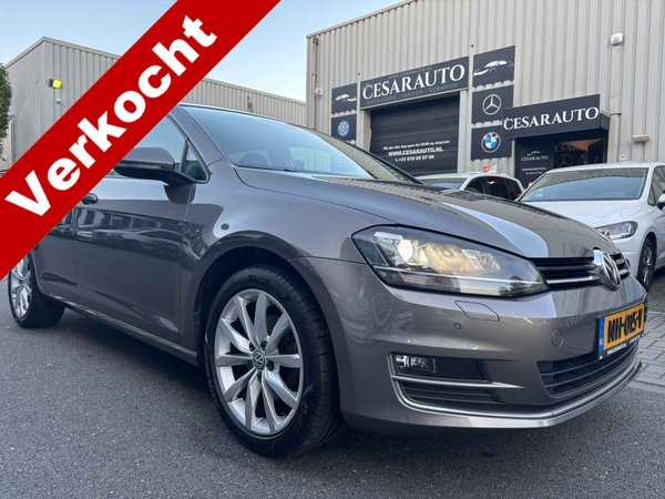 Volkswagen Golf 1.4 TSI ACT Connected Series / 124 DKM / DEALER ONDERHOUDEN